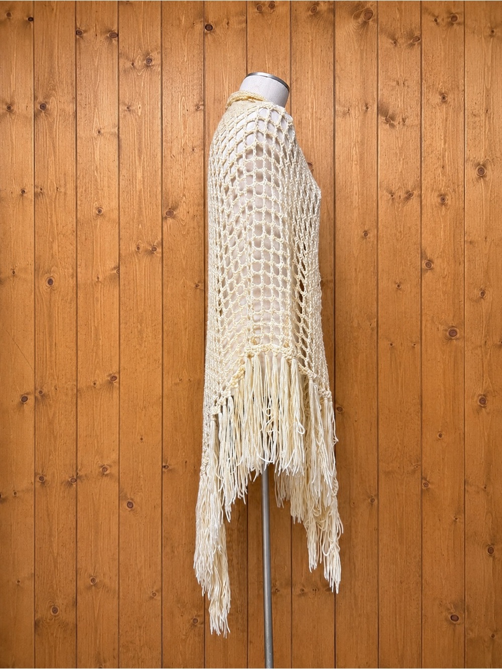 OS Cream Neutral Open Knit Crochet Fringe Oversized Shawl Boho Coastal - Picture 3 of 5